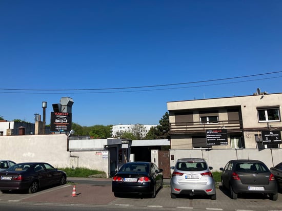 Image of building-exterior-and-surroundings