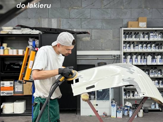 Image of working-mechanics