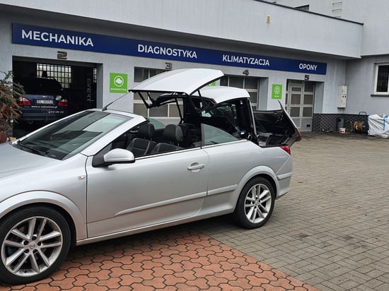 Image of working-mechanics