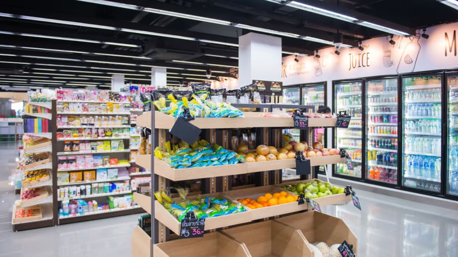 Image of food displays at a convenience store