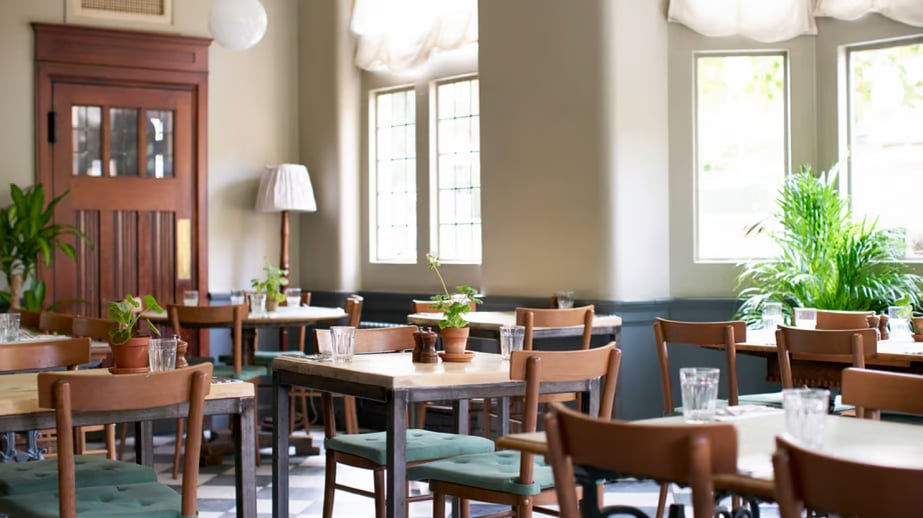 Image of nursing home dining room