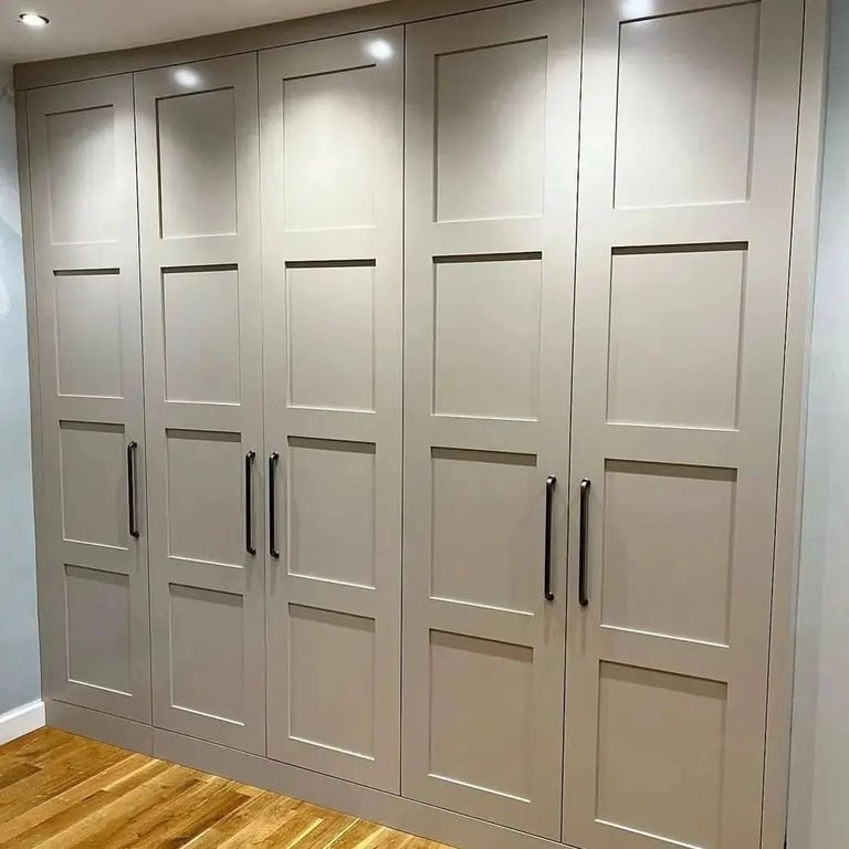 custom shaker entry cabinet with exclusive HITO fronts and black handles