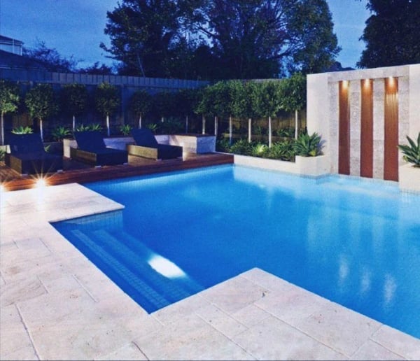SHELLY WHITE TRAVERTINE OUTDOOR TILES