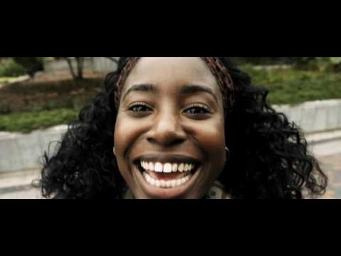 Bande annonce de Mes Vies de Chien (VF)