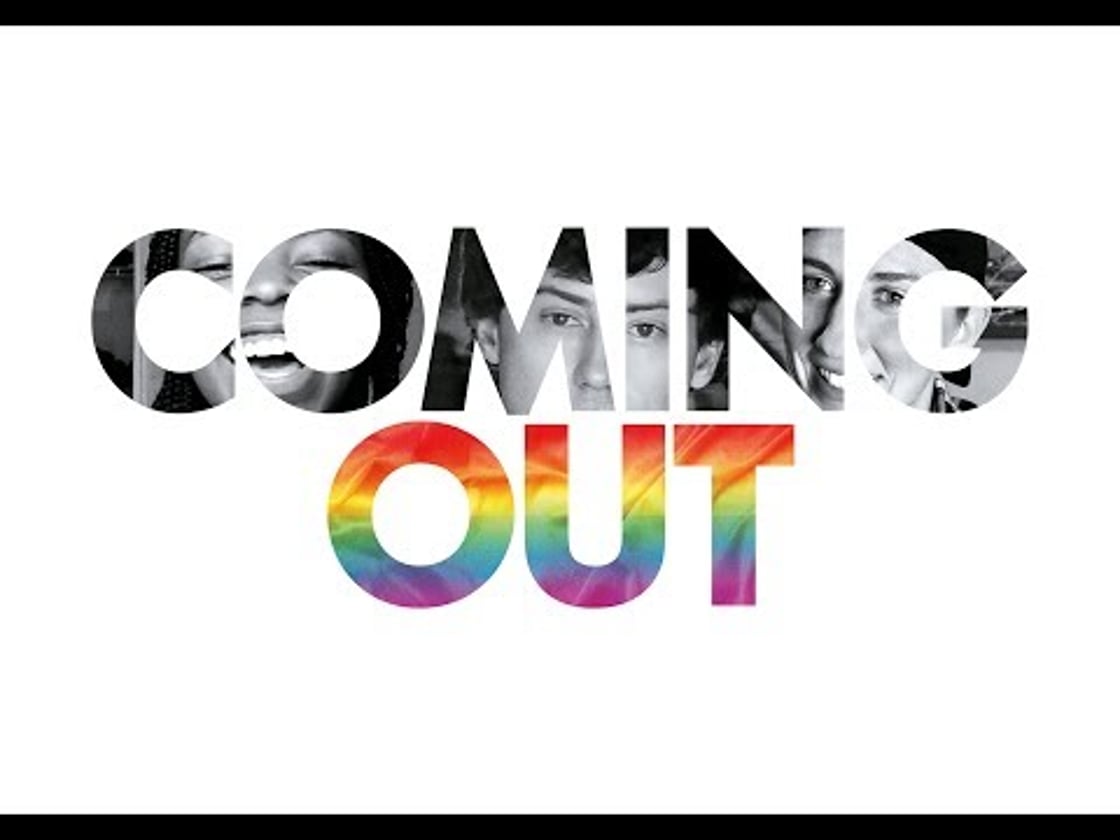 Bande annonce de COMING OUT