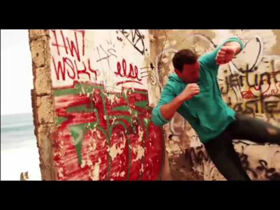 Bande annonce de FALCON RISING (VF)