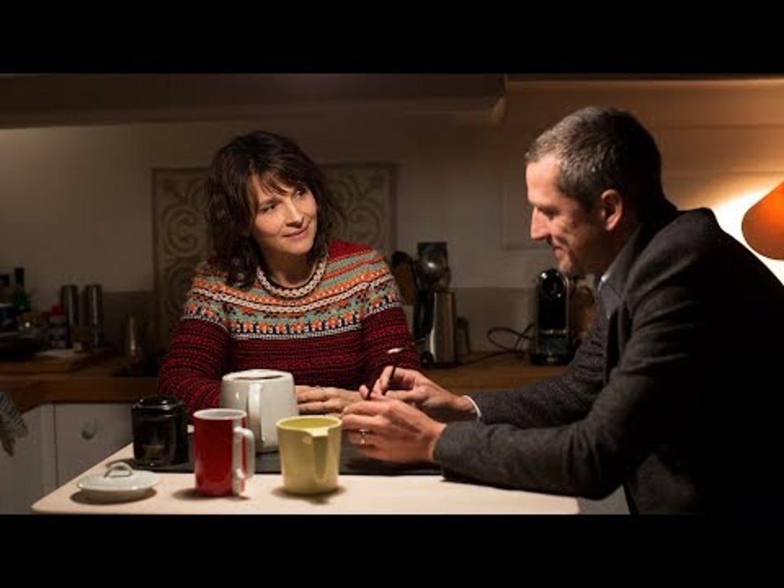 Bande annonce de DOUBLES VIES