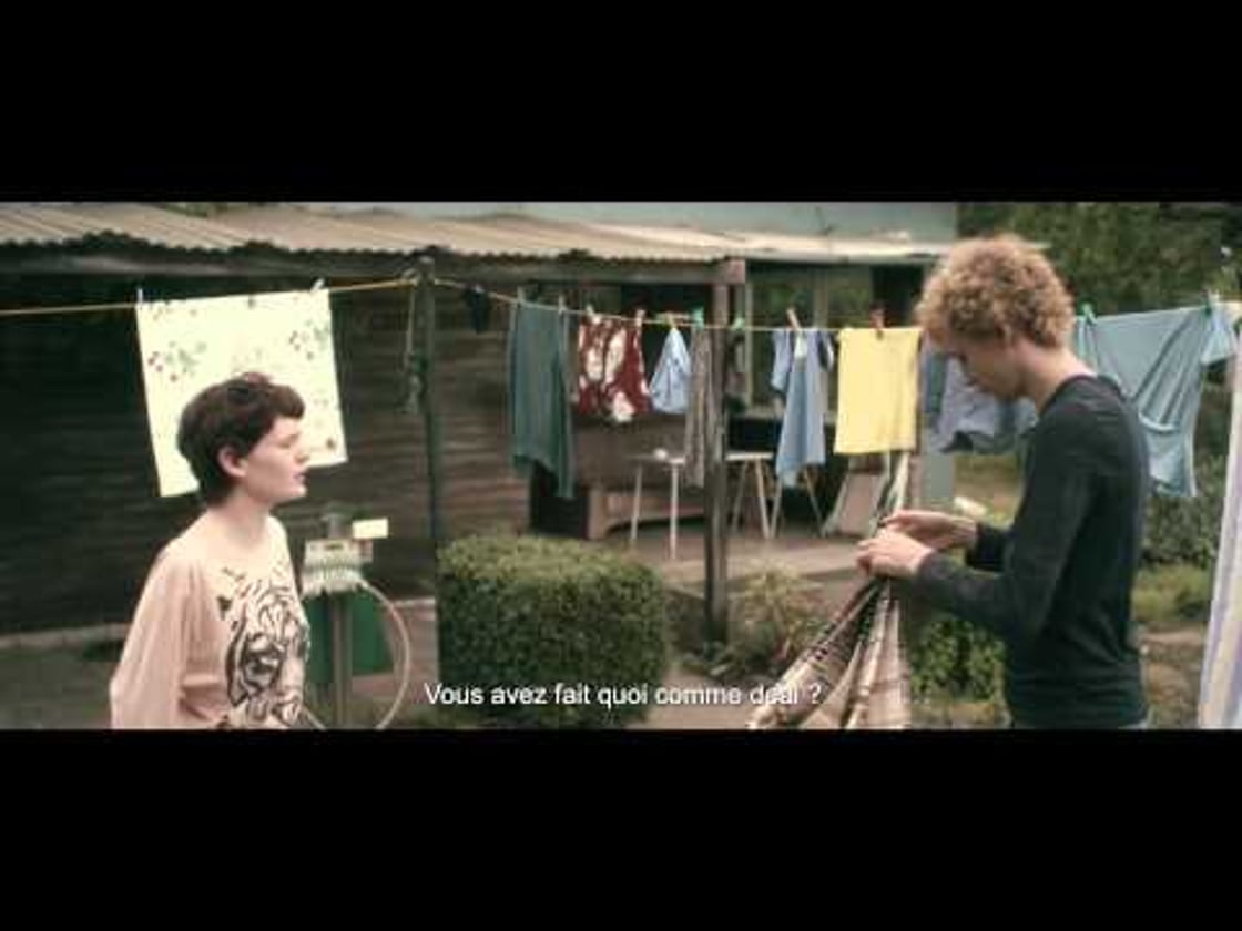 Bande annonce de AUX MAINS DES HOMMES