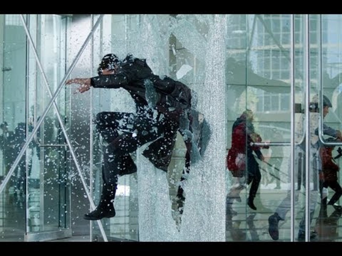 Bande annonce de STAR TREK INTO DARKNESS (VF)