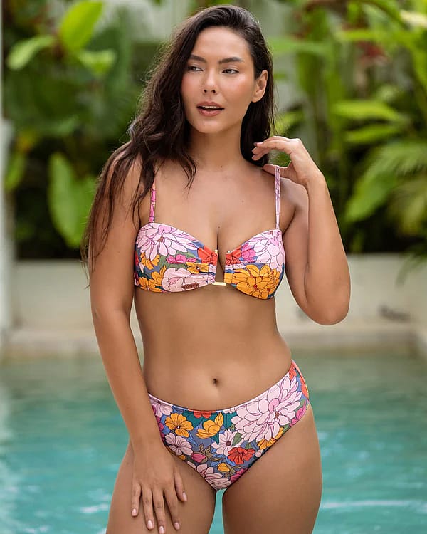 Gina Top In Zinnia Fields