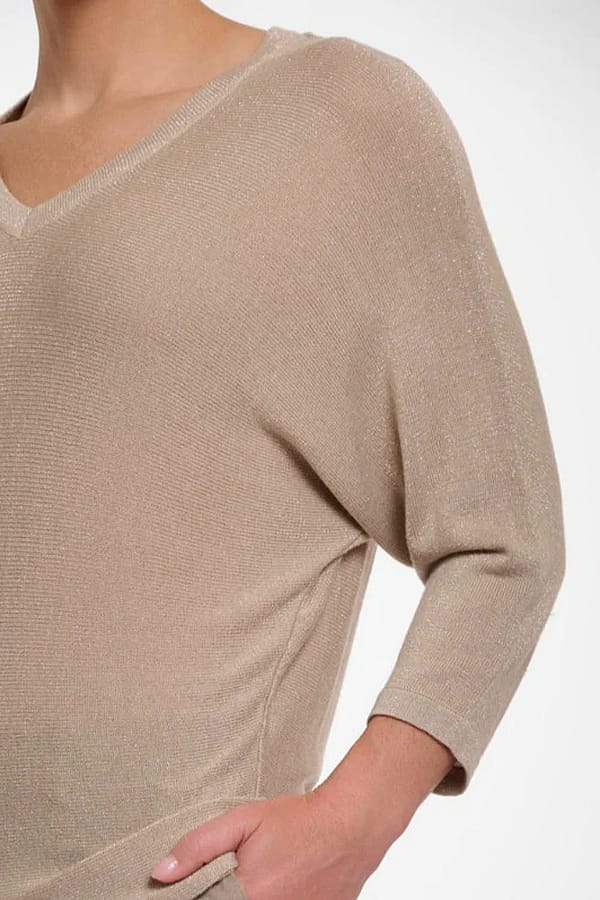Desert V-Neck Bat Sleeve Top