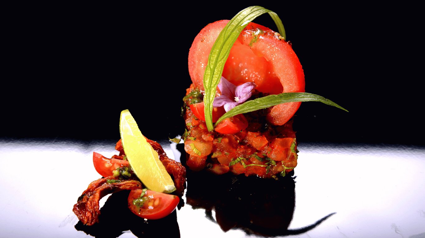 Vanilla goes well with savoury recipes, especially to balance acidity in this tomato dish
