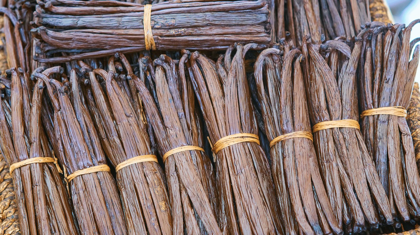 How we store vanilla will affect how long its aroma lasts