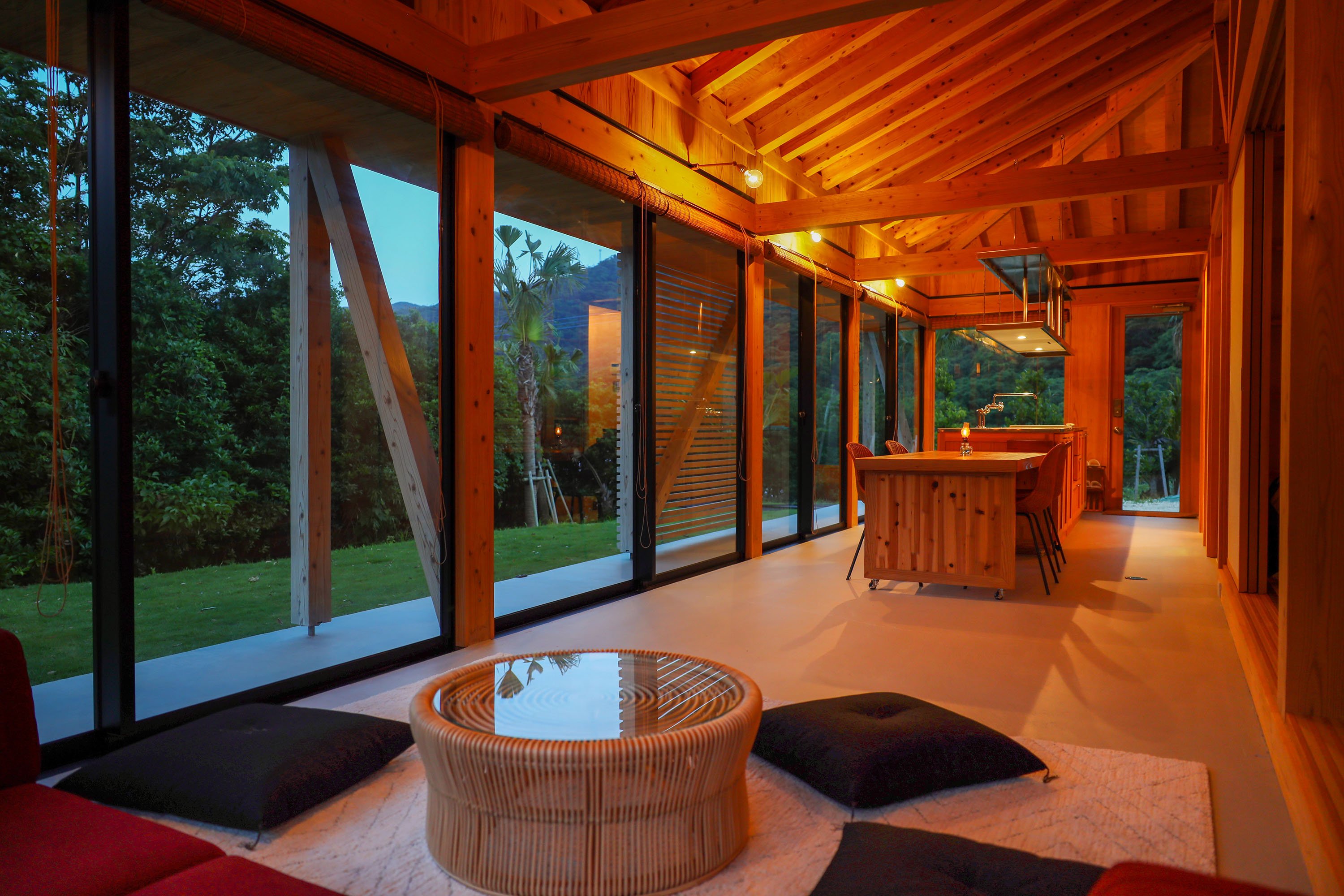 ～泊まれるアートミュージアム～ 琉球ヴィラ-ビロウ棟-