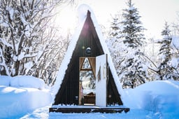 A-frame cabin iwor