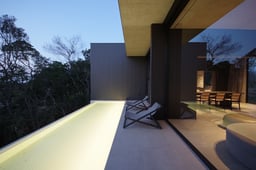 KITOW private villa
