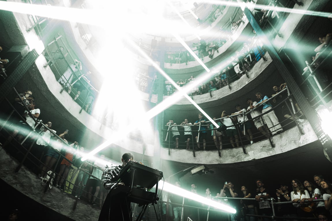 Caterina Barbieri performance in Audra festival