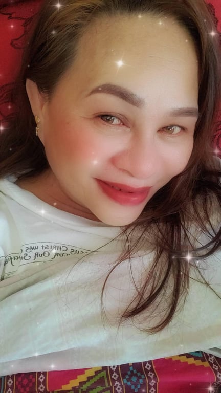 Charlene Ginon's avatar