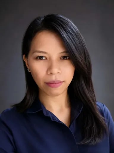 Joy Espares photo 1