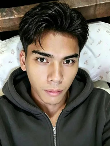 Khen Joshua Alba photo 1