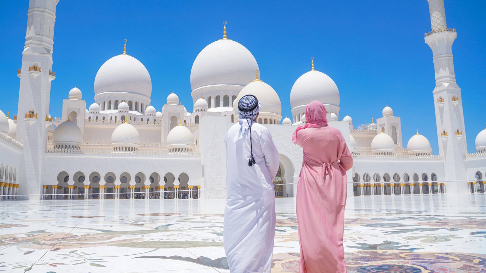 Abu Dhabi Sheikh Zayed Mosque Half-Day Tour from Dubai