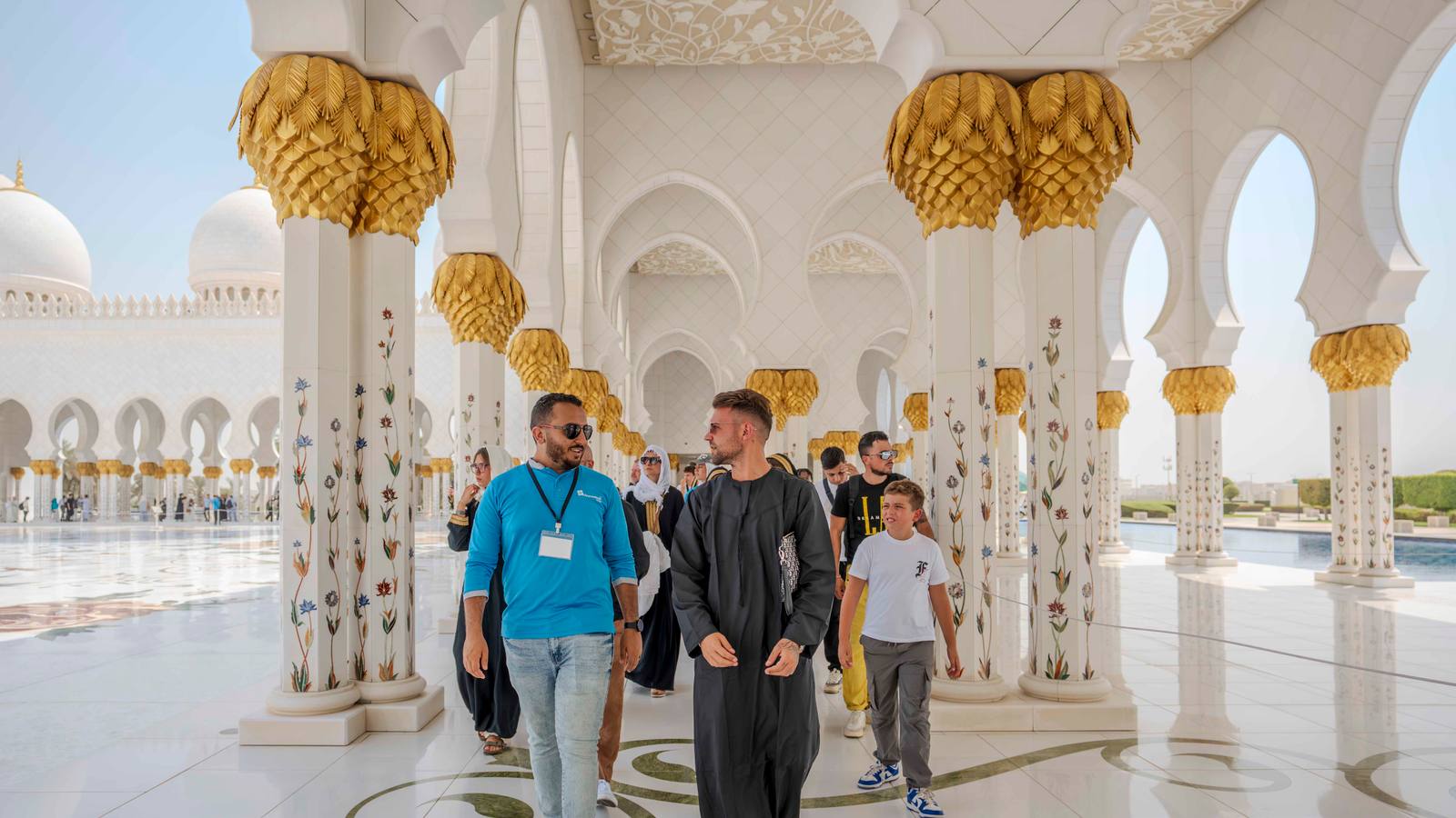 Private Sheikh Zayed Grand Mosque Tour With Local Guide