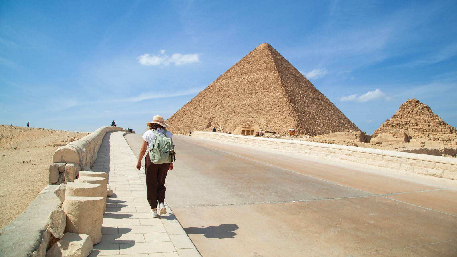 Giza Pyramids Walking Tour: Skip-the-Line, Sphinx & Views