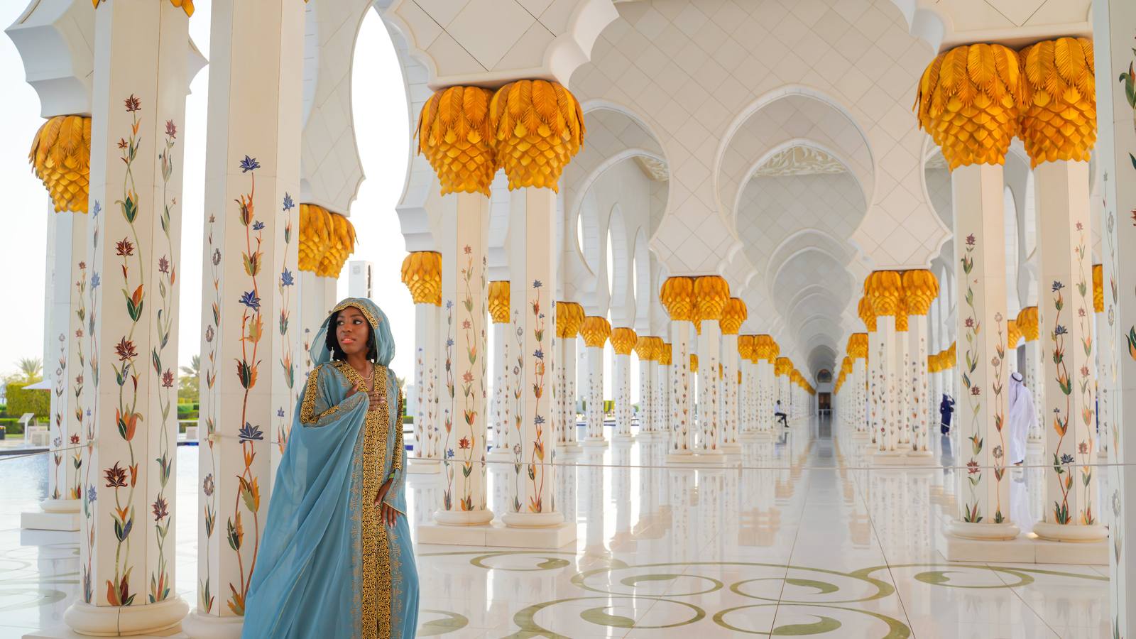 Best of Abu Dhabi: Full-Day Cultural & City Tour from Dubai