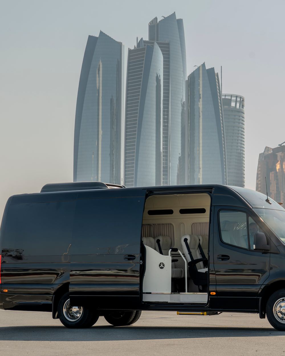 Luxury Pickup & Scenic Drive — 1
