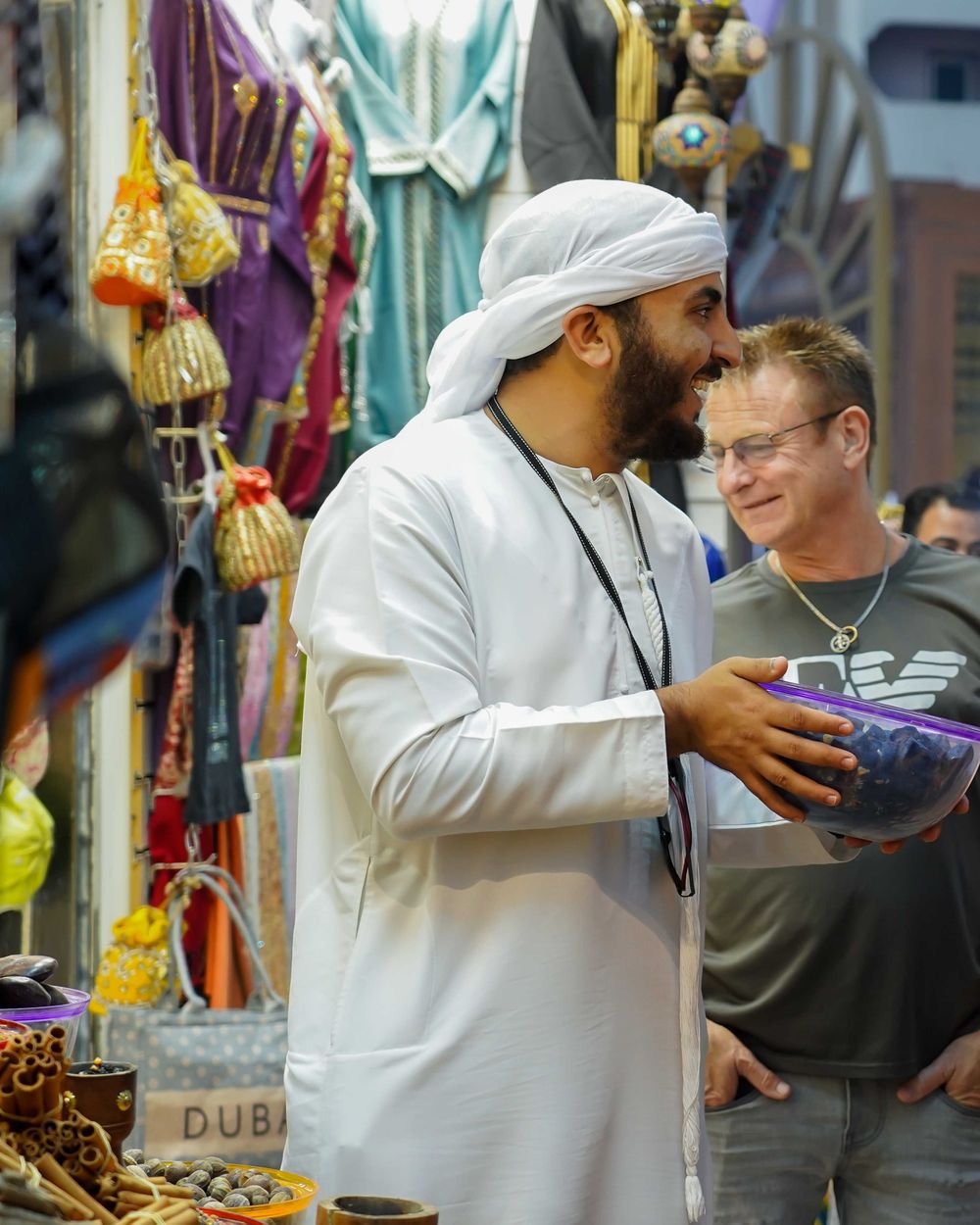 Dubai: Al Fahidi Guided Walking Tour with Street Food Delights