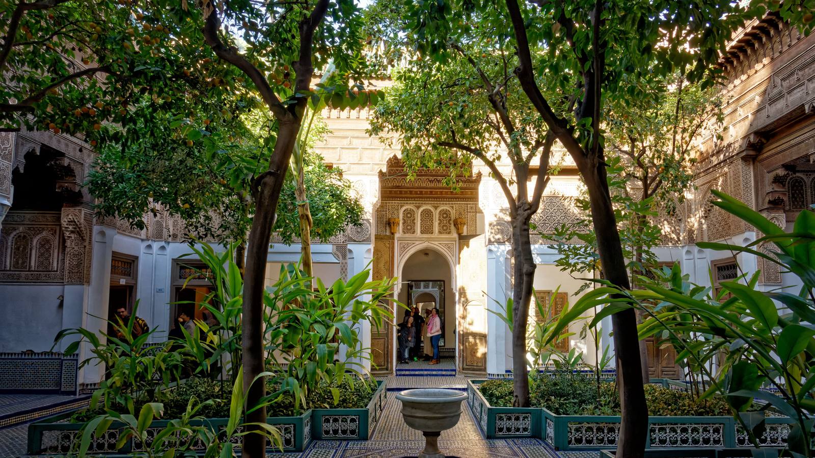 Marrakech: Imperial Medina Tour, Bahia Palace & Saadian Tombs
