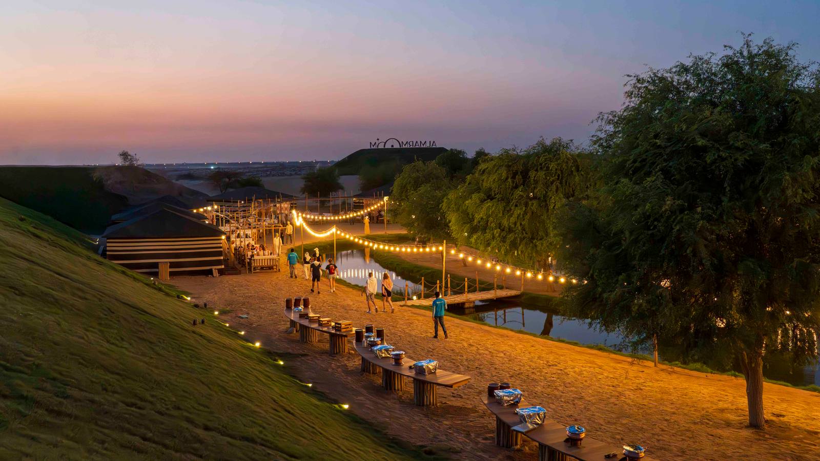 Dubai: Al Marmoom Oasis Camp Experience with Bedouin Dinner