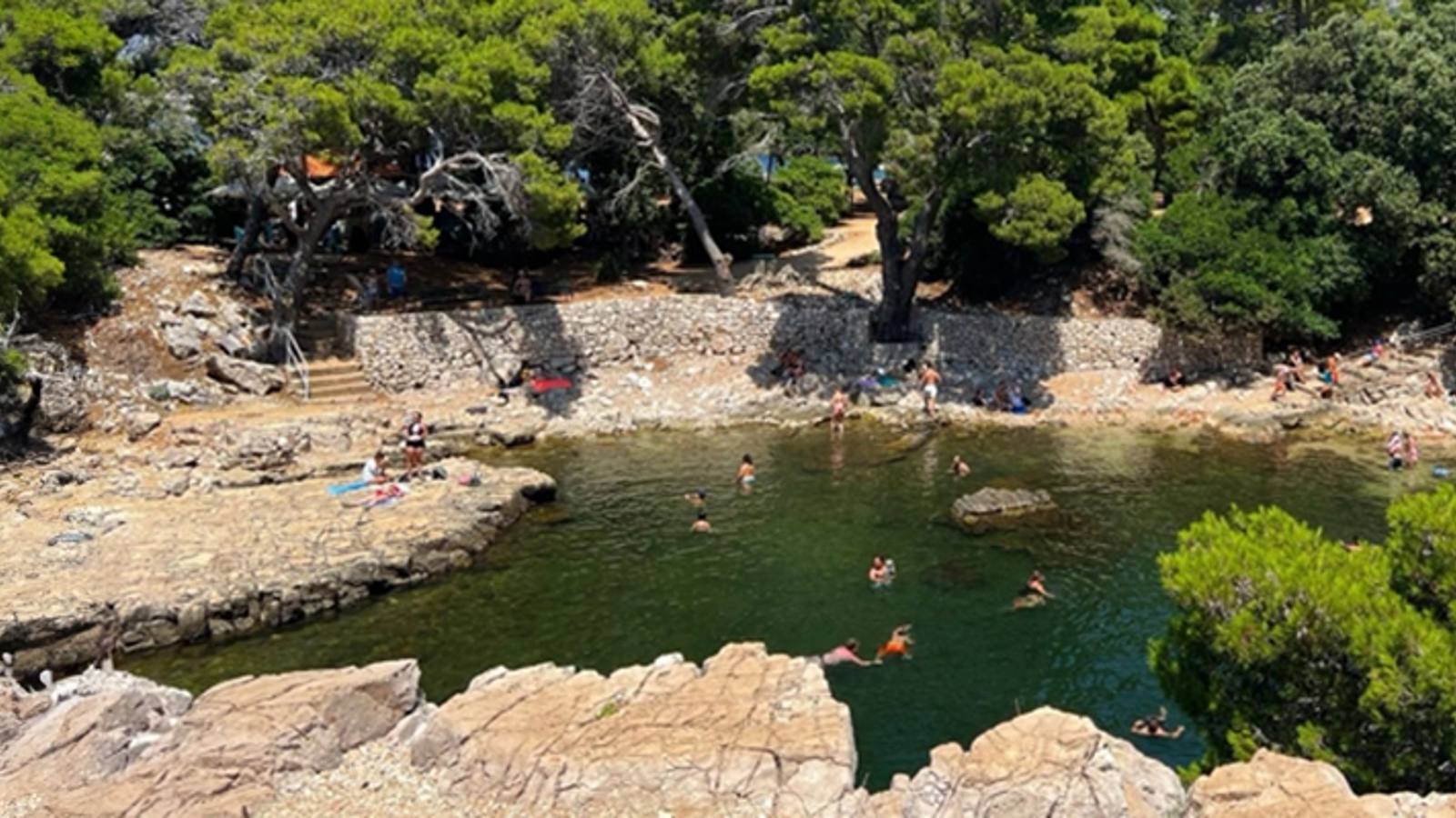 Dubrovnik: Old Town Walking Tour & Picnic at Lokrum Island