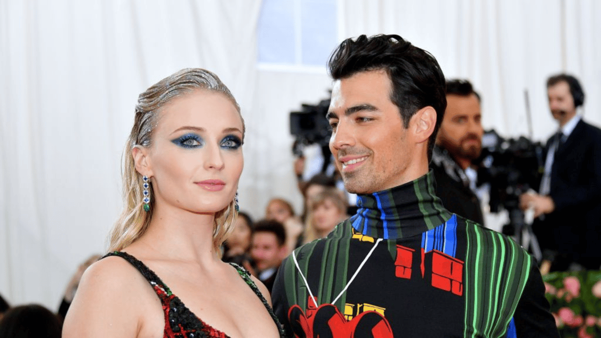 Joe Jonas and Sophie Turner divorce rumors explored