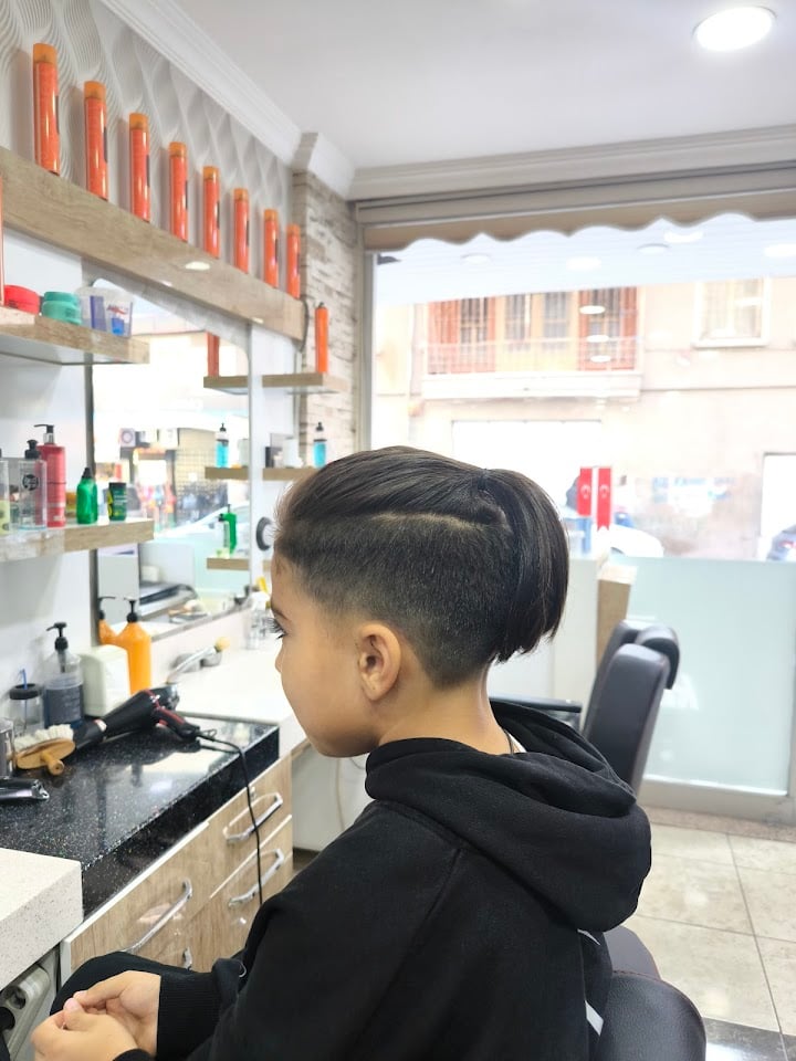 Formen erkek Kuaför Salonu