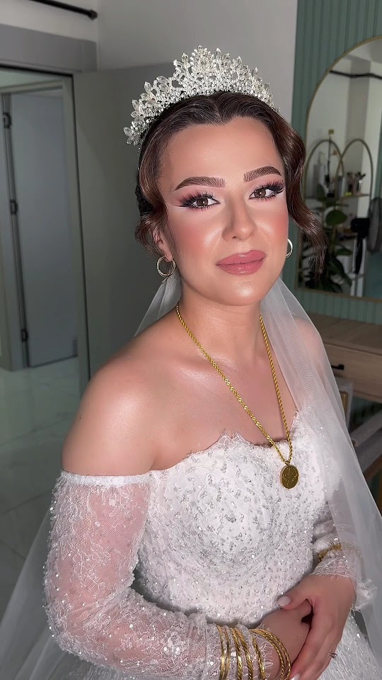 Glow House Hair & Make Up Studio