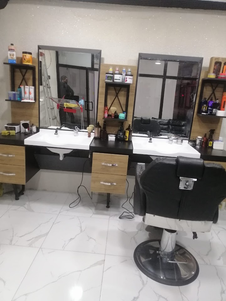 R&S BARBER