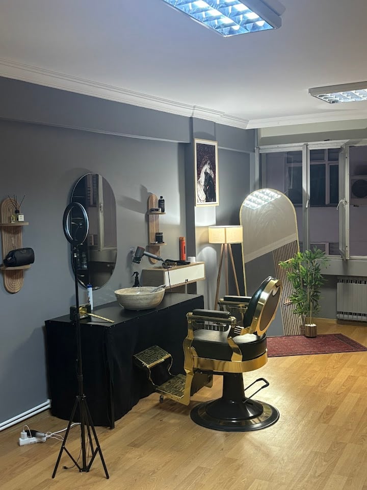 Poyraz Cut Studio