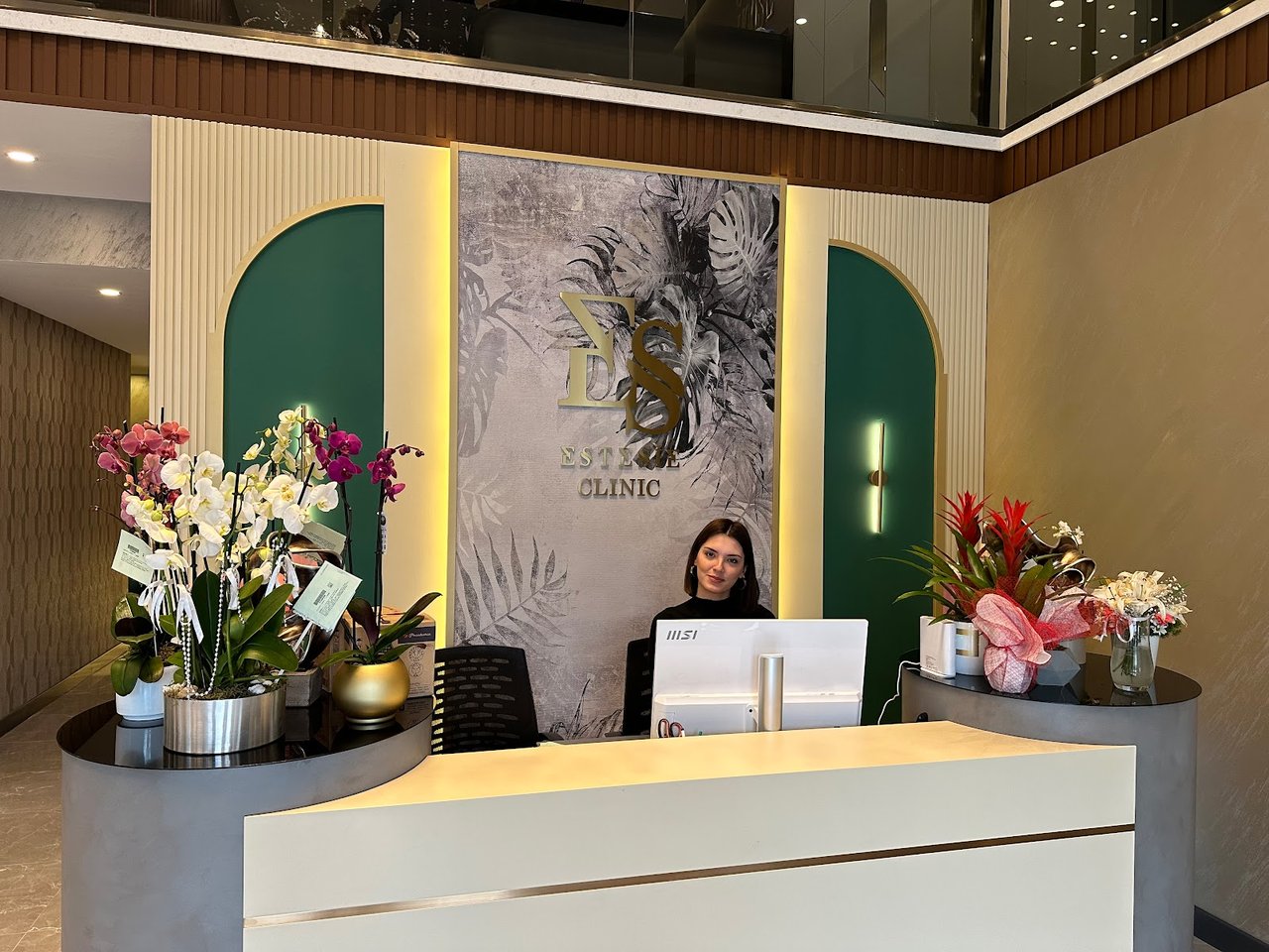 Estesie Clinic | İstanbul Medikal Estetik Merkezi Saç Ekimi Plastik Cerrahi Buru