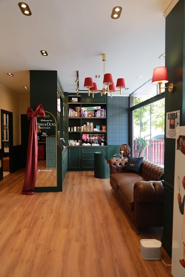 Pawofdog House Grooming ✦ Spa ✦ Drink ✦ Boutique ✦ Studio