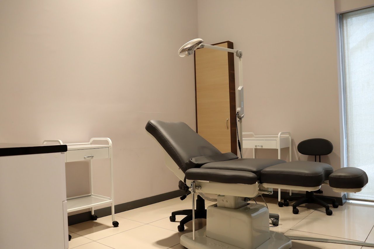 Dr. Yasemin Savaş Ataşehir Kliniği