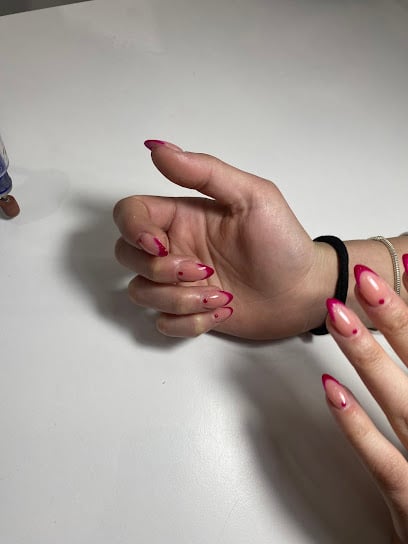 Arzum Nail Studio - Ümraniye Protez Tırnak