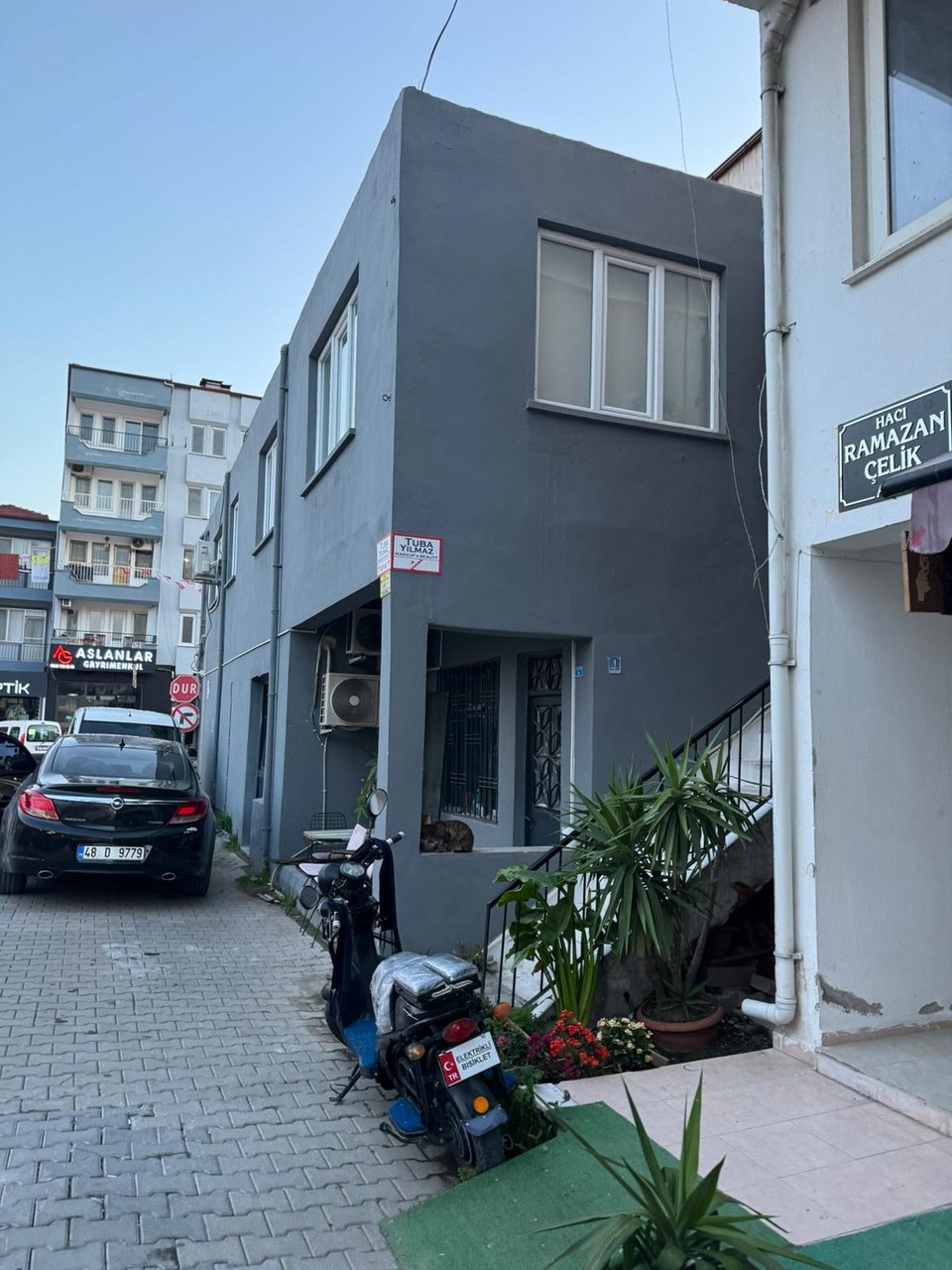 Tu-Ez - Dalaman Güzellik Salonu - Kalıcı Makyaj - Manikür - Pedikür - Lazer Epil