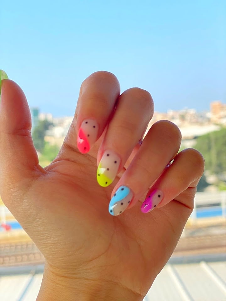 Özge Nail Studio Protez Tırnak Stüdyosu