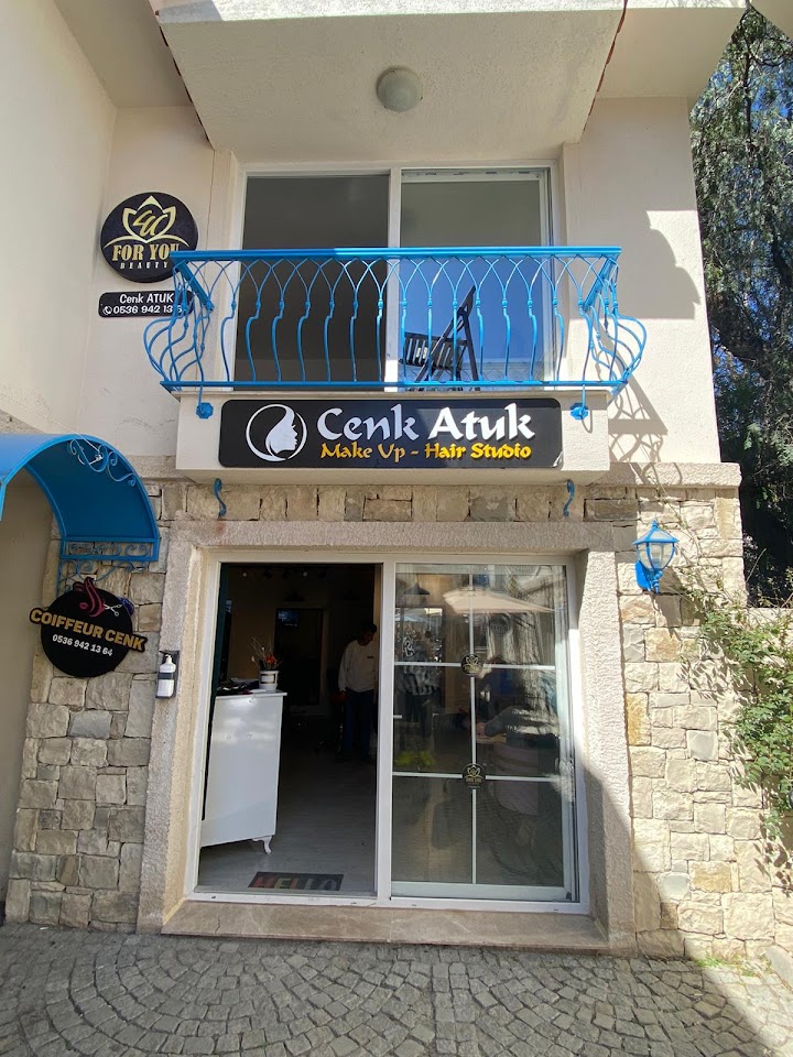 Cenk Atuk Güzellik Salonu
