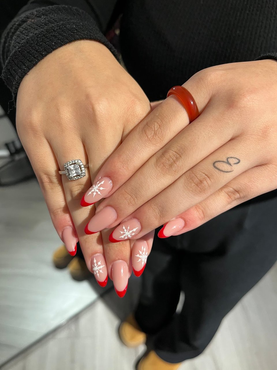 YG Nail Studio | Protez Tırnak & Kalıcı Oje