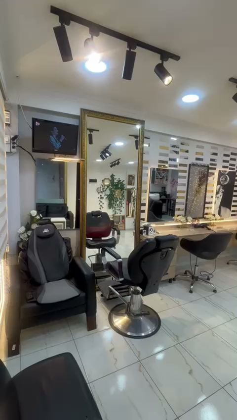 Levent Eren Bayan Coiffeur