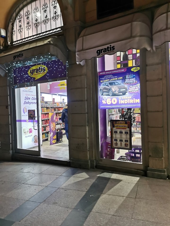 Gratis TAKSİM MEYDAN CADDESİ