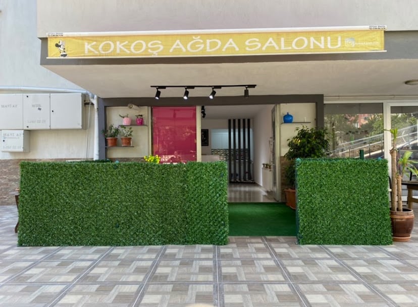 Kokoş Ağda Salonu