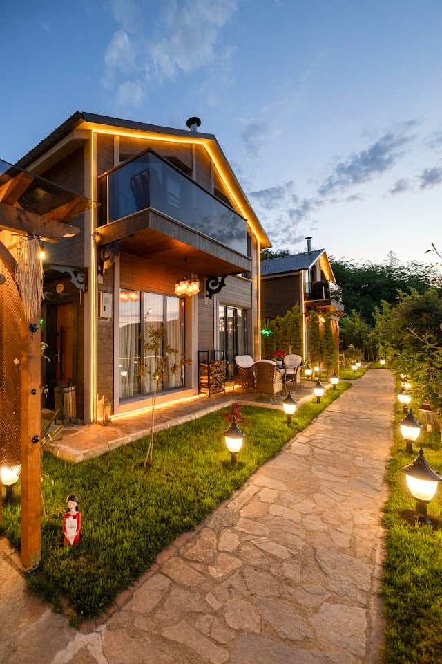 Poison Garden Suite & SPA